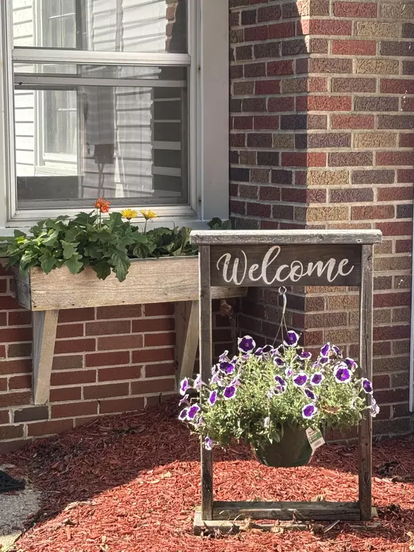 Kalamazoo, MI 49048,3101 Sunnycrest Drive