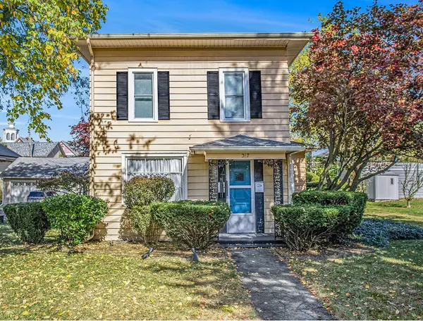 317 E Chart Street, Plainwell, MI 49080