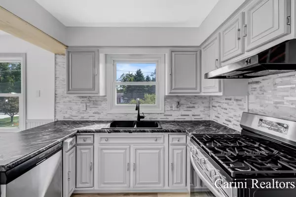 West Olive, MI 49460,5113 152nd Avenue