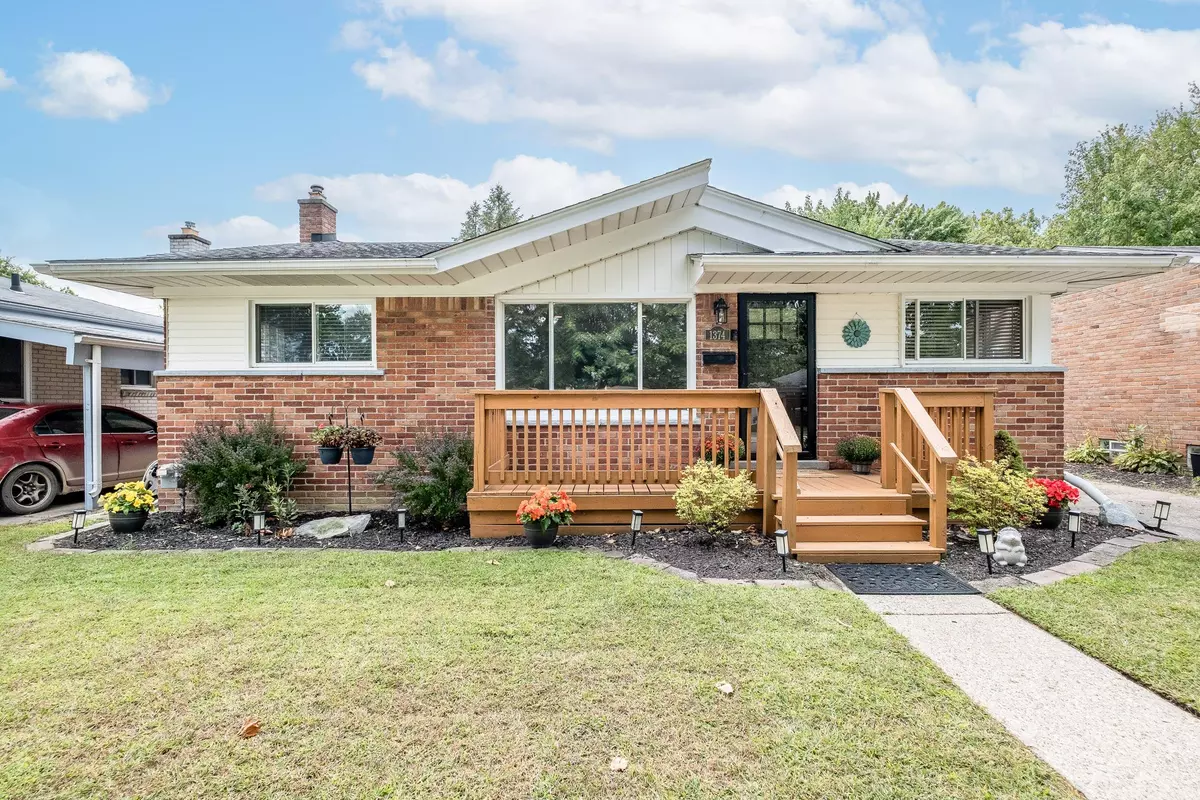 Madison Heights, MI 48071,1374 Diana Avenue