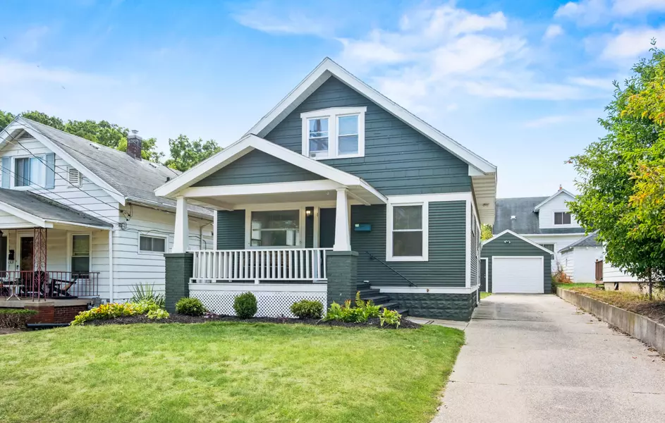 1462 Walker NW Avenue, Grand Rapids, MI 49504