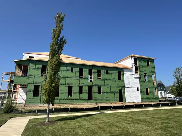 St. Joseph, MI 49085,936 Sailors Way