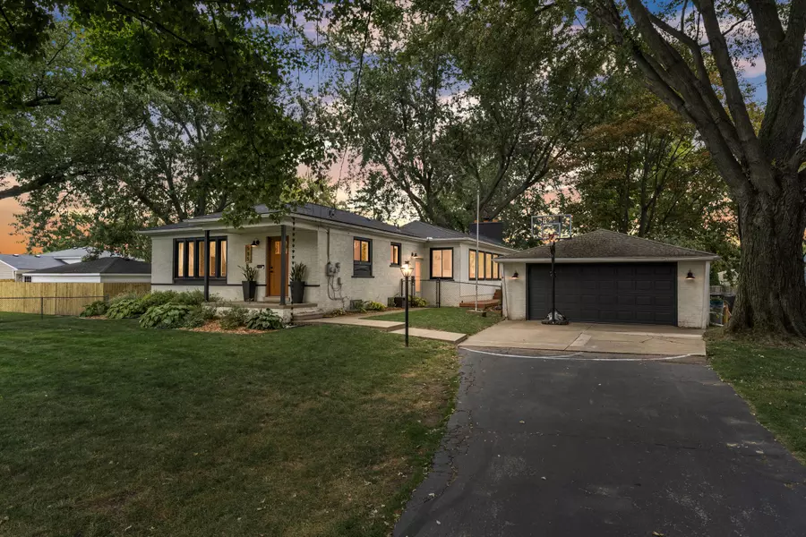 585 S John Hix Street, Westland, MI 48186
