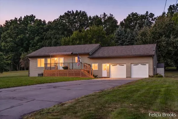 Alto, MI 49302,8119 Sunset Lane