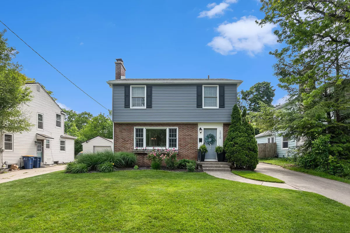 Grand Rapids, MI 49506,1910 Chamberlain SE Avenue