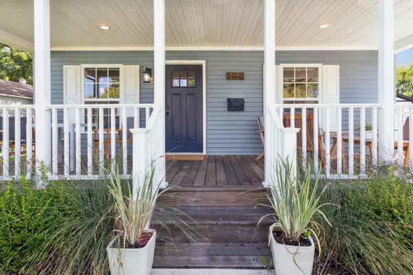 Three Oaks, MI 49128,108 E Beech Street
