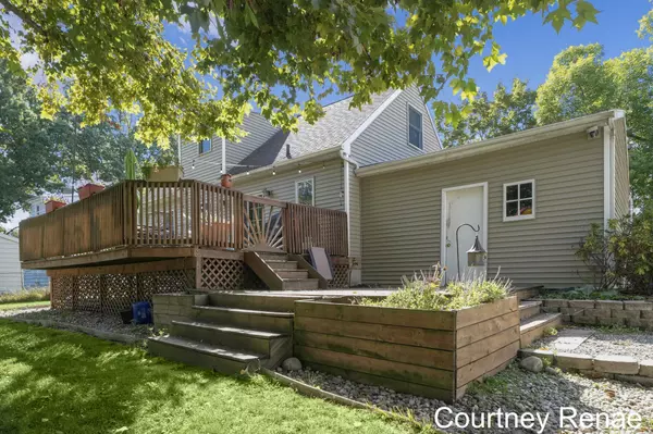 Grand Rapids, MI 49504,2505 Longmeadow NW Street