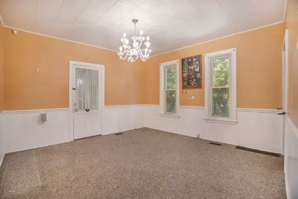 Holland, MI 49423,276 Pine Avenue