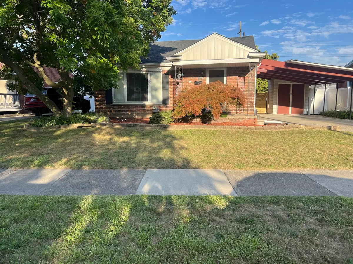 Royal Oak, MI 48067,1116 Symes Court