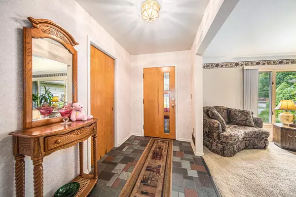 Jackson, MI 49203,1103 S Higby Street