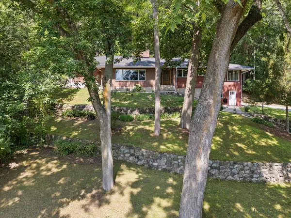 Lowell, MI 49331,10505 Fulton E Street