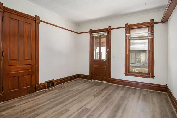 Kalamazoo, MI 49008,719 W Vine Street