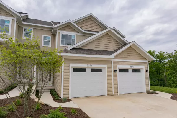 Grand Rapids, MI 49505,2225 Watertown NE Way