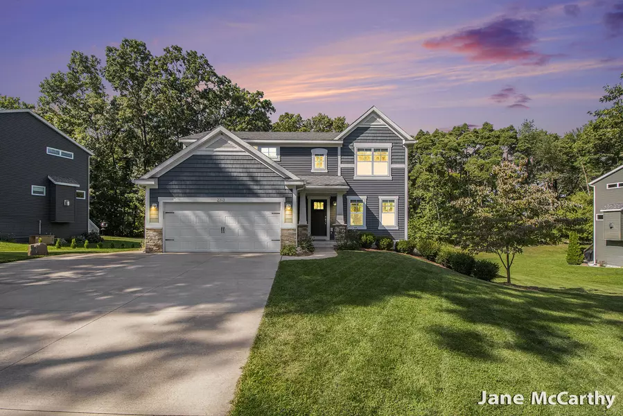 2313 4 Mile NE Road, Grand Rapids, MI 49525