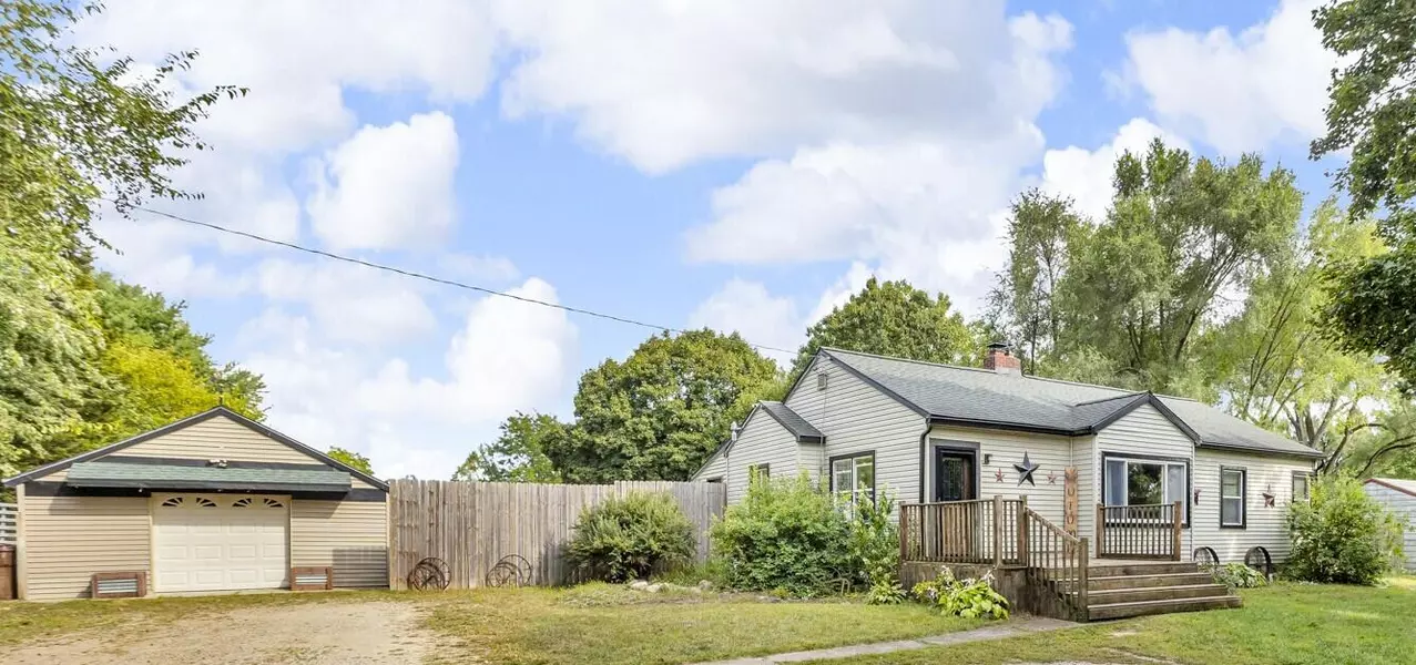 2811 S Meridian Road, Jackson, MI 49203