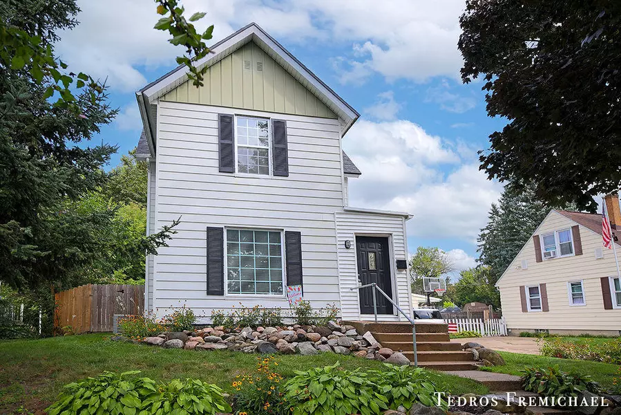 1115 Atlantic NW Street, Grand Rapids, MI 49504