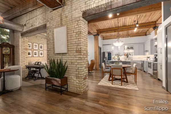 940 Monroe NW Avenue #101, Grand Rapids, MI 49503