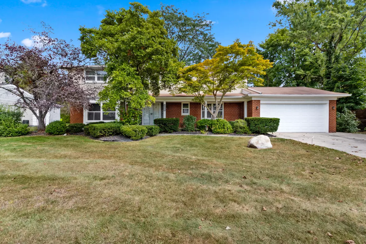 West Bloomfield, MI 48322,6843 Leslee Crest Dr. Drive