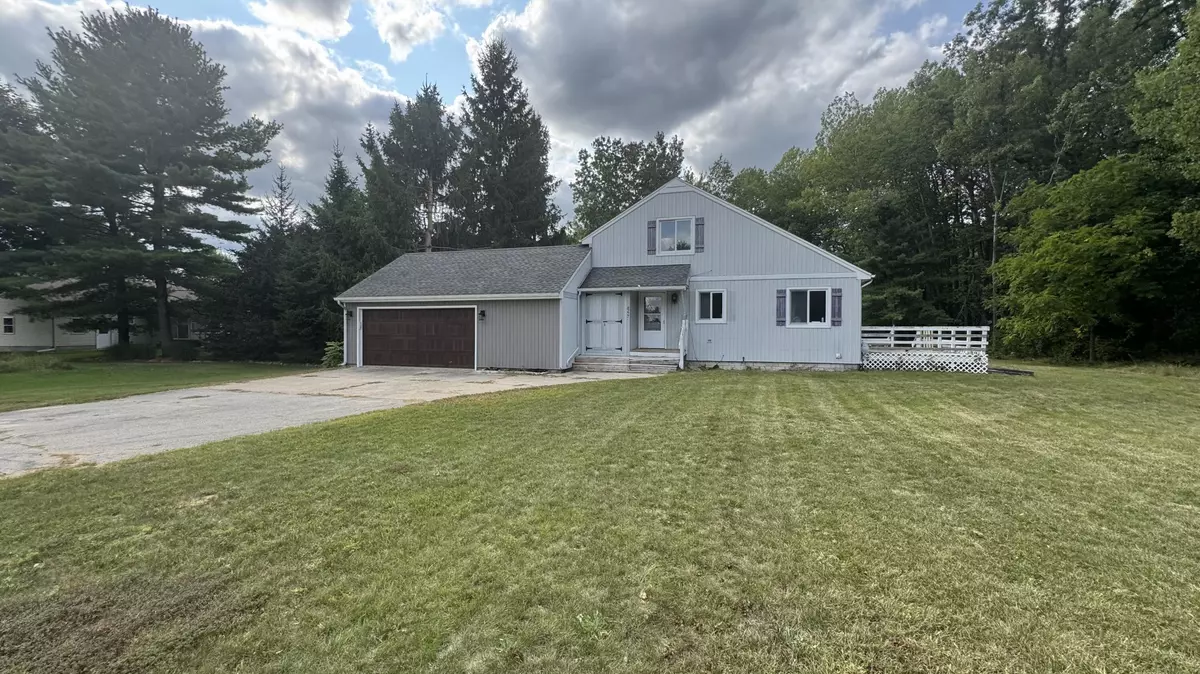 Stanwood, MI 49346,8277 Peninsula Drive