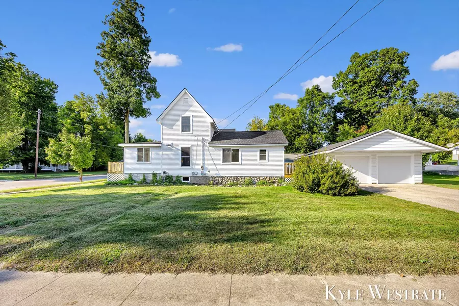 903 N Michigan Avenue, Hastings, MI 49058