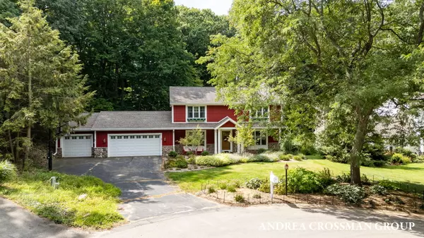 Holland, MI 49424,210 Timbercrest Court