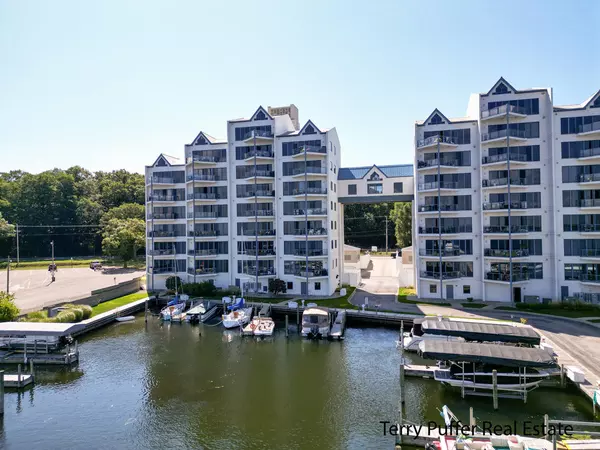 2964 Lakeshore Drive #E403, Muskegon, MI 49441