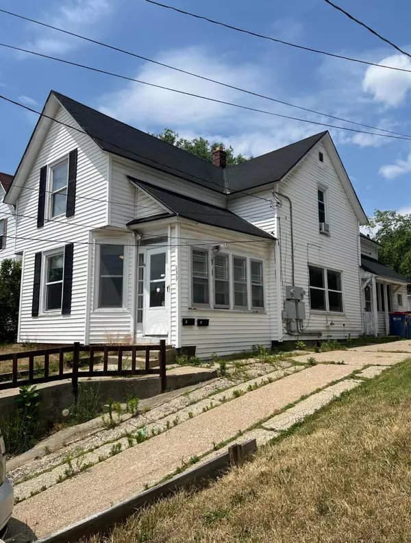 Grand Rapids, MI 49503,939 Baraga NE Street