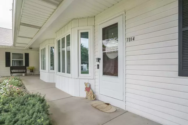 Jenison, MI 49428,7314 Pine Grove Drive