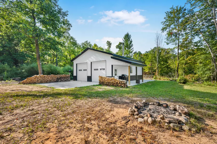 19700 Spruce Rd, Big Rapids, MI 49307