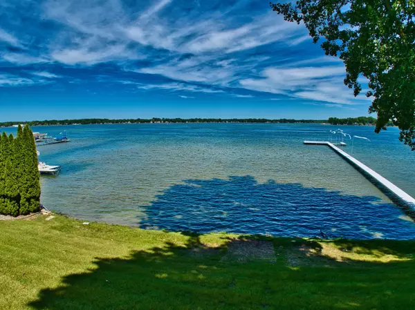 633 Pearl Beach Dr., Coldwater, MI 49036