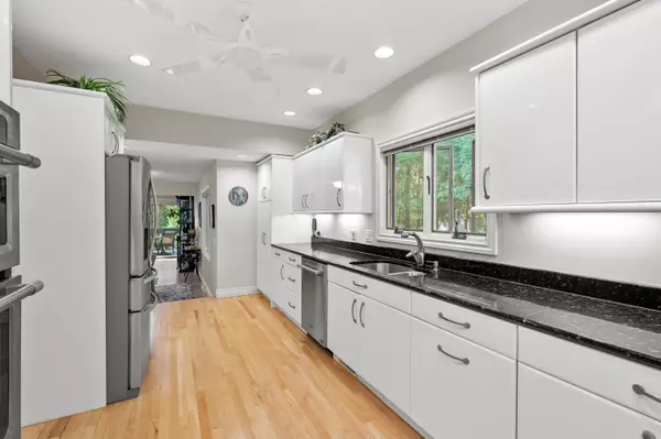 Kalamazoo, MI 49008,3804 Blackberry Lane