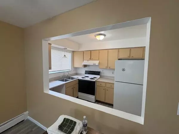 Detroit, MI 48235,19511 Greenfield Road ##1