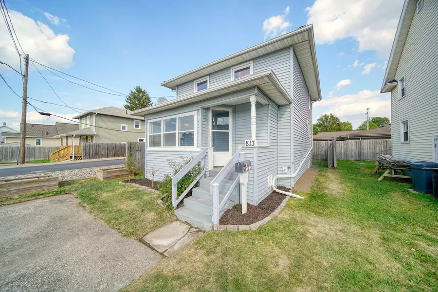 813 Cooper Street, Jackson, MI 49203