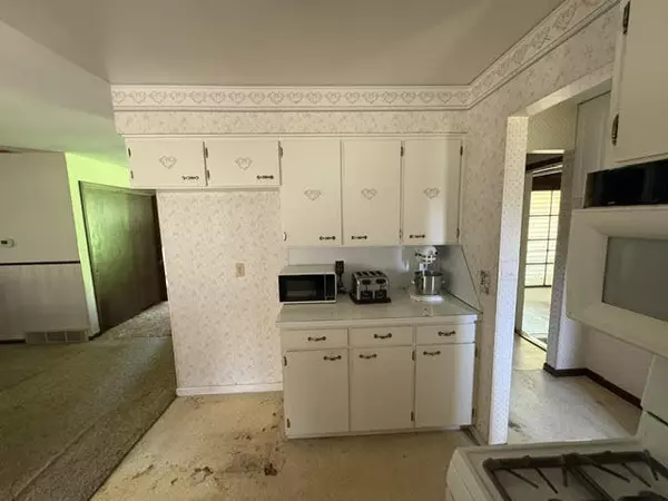 Grand Rapids, MI 49525,3644 Ivy NE Drive