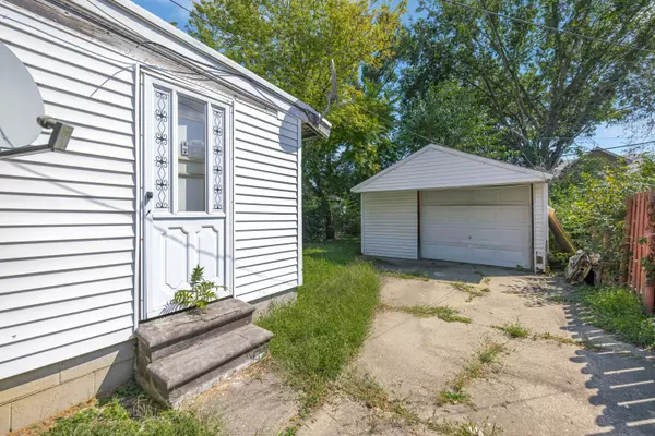 Detroit, MI 48205,11090 Patrick Avenue