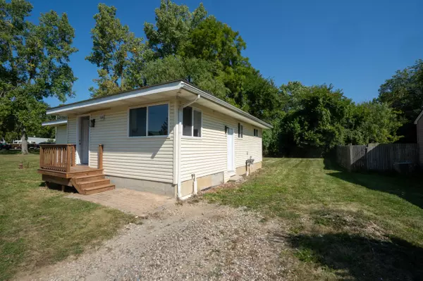 Waterford, MI 48328,3066 W Huron Street