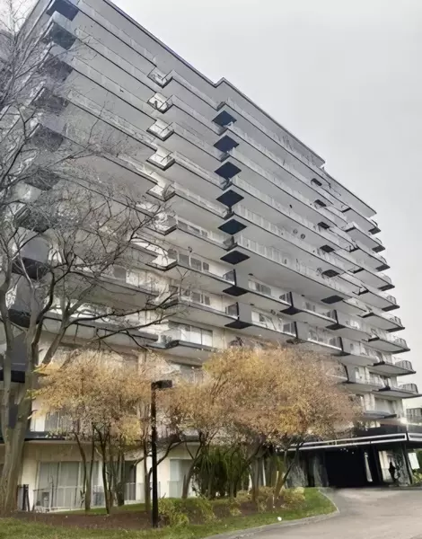 15801 Providence Drive #8F, Southfield, MI 48075