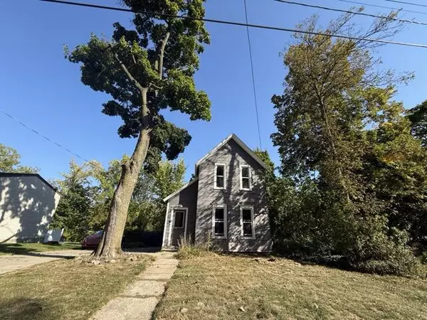 Grand Rapids, MI 49503,527 Cedar NE Street