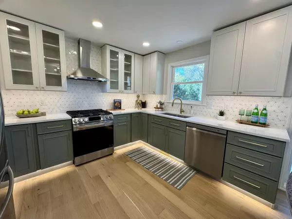 Ann Arbor, MI 48108,3956 Highlander E Way