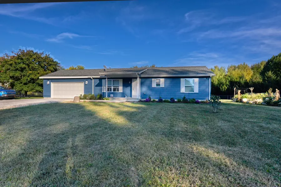 68811 Dawn Street, Edwardsburg, MI 49112