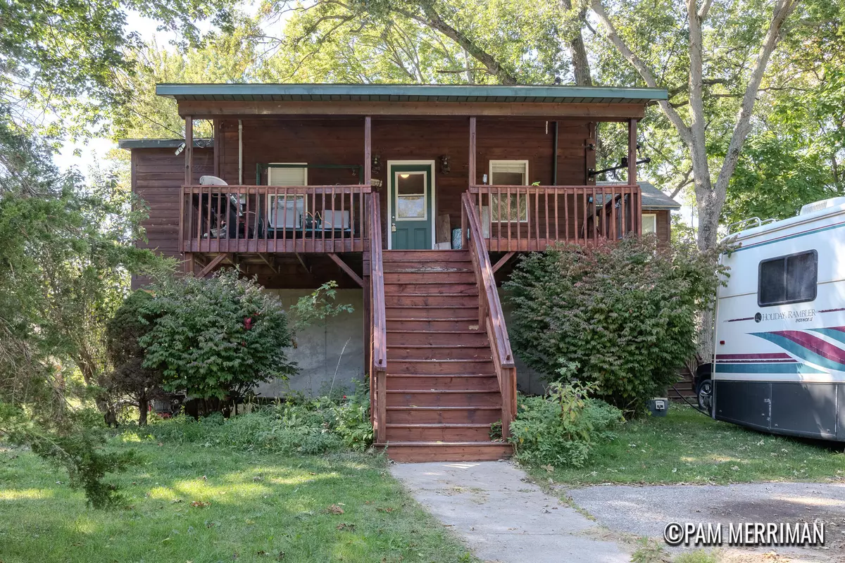 Ada, MI 49301,2085 Shady NE Drive