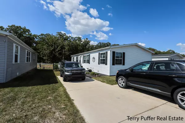 Muskegon, MI 49442,261 Taffy Lane #602