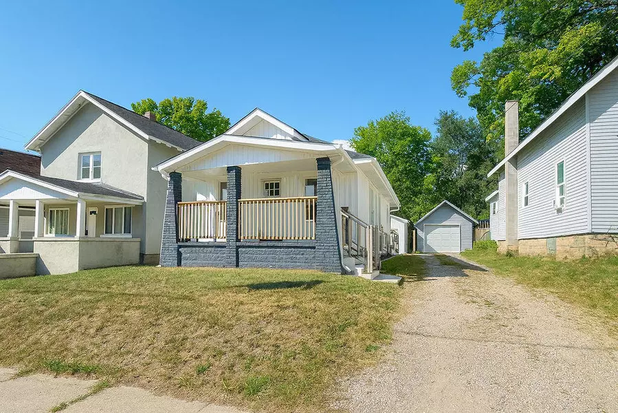 343 Corinne SW Street, Grand Rapids, MI 49507