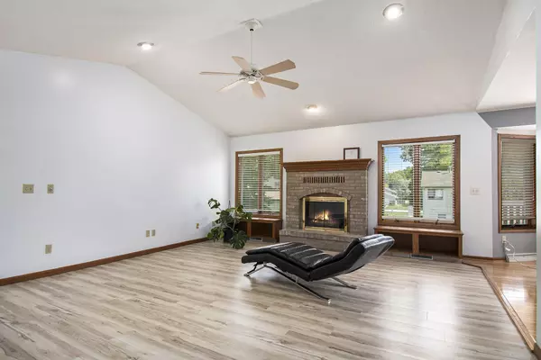 Kentwood, MI 49512,4576 Haywood SE Drive