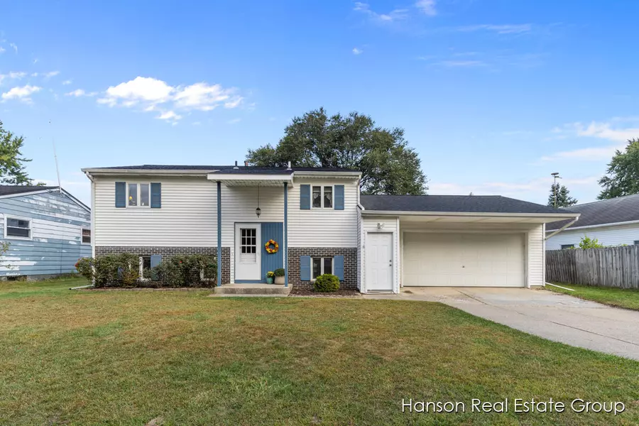 1470 Carol Lynne Drive, Lowell, MI 49331