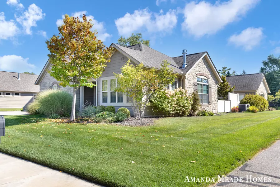 868 Bridge Walk SE Court #85, Ada, MI 49301