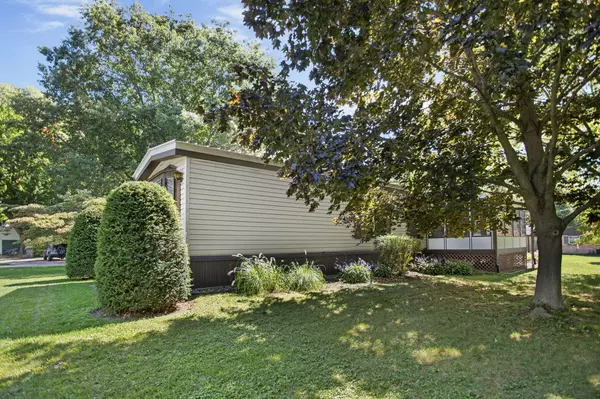 South Haven, MI 49090,74153 8th Avenue