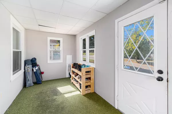 Grand Rapids, MI 49506,720 Giddings SE Avenue