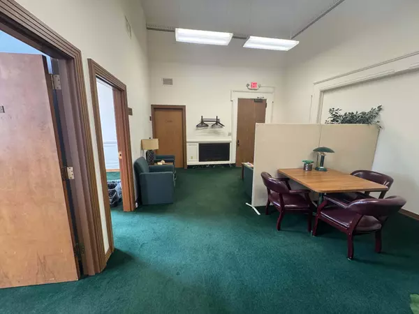 Grand Rapids, MI 49503,233 E Fulton Street #Suite 114 B