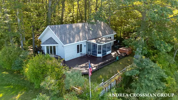 Fennville, MI 49408,2542 Lakeshore Drive